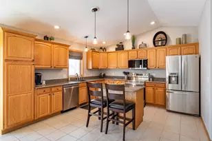 315 Cypress Cir Ln, Holmen, WI 54636 - Photo 9