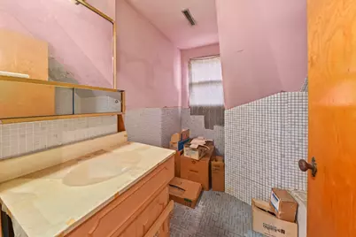 7531 N Lake Dr, Fox Point, WI 53217 - Photo 15