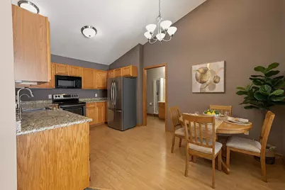 885  Cumberland Ln, Port Washington, WI 53074 - Photo 11