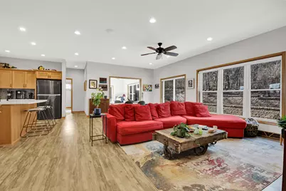 W321 S 8865 Leah Way, Mukwonago, WI 53149 - Photo 9