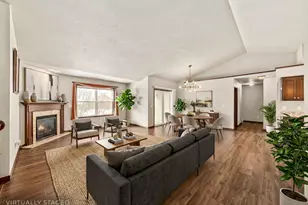 1961 W Kohl Dr, Grand Chute, WI 54913 - Photo 5