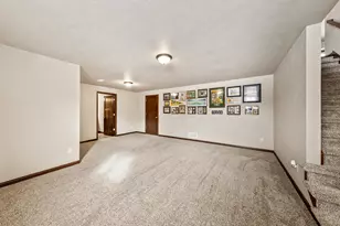 1961 W Kohl Dr, Grand Chute, WI 54913 - Photo 35