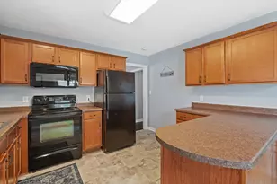 505 77th St, Kenosha, WI 53143 - Photo 11