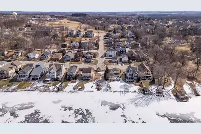 131  Maple Ave, Pewaukee, WI 53072 - Photo 35