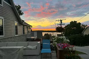 131 Maple Ave, Pewaukee, WI 53072 - Photo 33