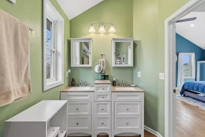 131  Maple Ave, Pewaukee, WI 53072 - Photo 21