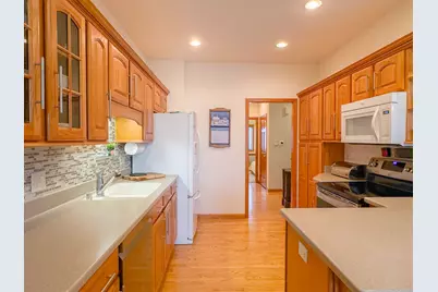 2396  Caribou Ln, Grafton, WI 53024 - Photo 17