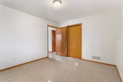 1047 W Court St, Elkhorn, WI 53121 - Photo 17