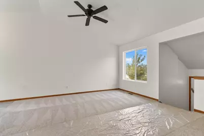 1047 W Court St, Elkhorn, WI 53121 - Photo 5