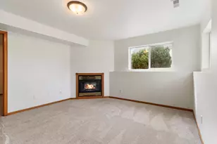 1047 W Court St, Elkhorn, WI 53121 - Photo 13