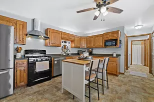 6912 62nd Ave, Kenosha, WI 53142 - Photo 3