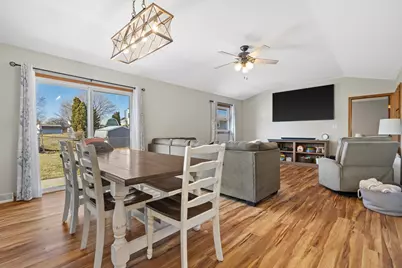 6912  62nd Ave, Kenosha, WI 53142 - Photo 7