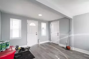 4874 N 73rd St, Milwaukee, WI 53218 - Photo 7