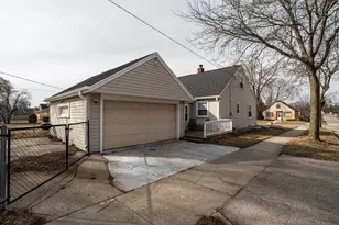 4874 N 73rd St, Milwaukee, WI 53218 - Photo 11