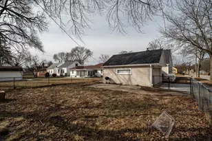 4874 N 73rd St, Milwaukee, WI 53218 - Photo 23