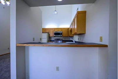 9354 W Loomis Rd #4, Franklin, WI 53132 - Photo 3