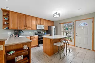 1027 River Pl Blvd, Waukesha, WI 53189 - Photo 5