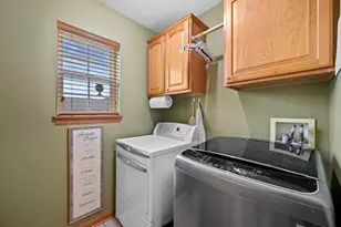 1027 River Pl Blvd, Waukesha, WI 53189 - Photo 17