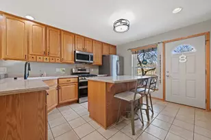 1027 River Pl Blvd, Waukesha, WI 53189 - Photo 5