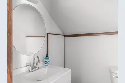 904 N 9th St, Manitowoc, WI 54220 - Photo 19