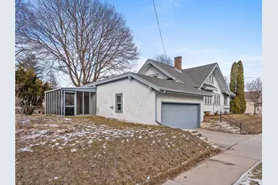 904 N 9th St, Manitowoc, WI 54220 - Photo 27