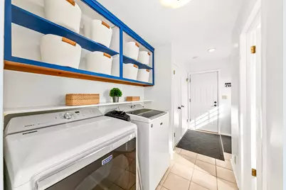 13715 W Park Ave, New Berlin, WI 53151 - Photo 25