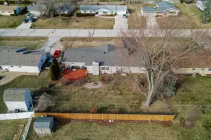 13715 W Park Ave, New Berlin, WI 53151 - Photo 35