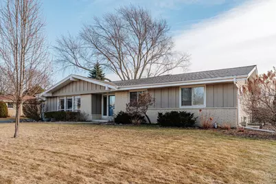 13715 W Park Ave, New Berlin, WI 53151 - Photo 45