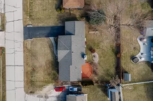 13715 W Park Ave, New Berlin, WI 53151 - Photo 33