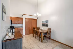 1043 Quinlan Dr, Pewaukee, WI 53072 - Photo 15