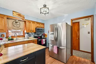 3351 S 66th St, Milwaukee, WI 53219 - Photo 7