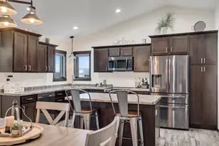 2012 Elinor Ln, Holmen, WI 54636 - Photo 9