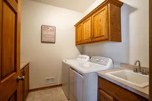 S101W32920 West Pointe Dr, Mukwonago, WI 53149 - Photo 13