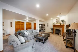 S101W32920 West Pointe Dr, Mukwonago, WI 53149 - Photo 37