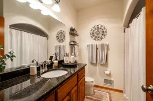 S101W32920 West Pointe Dr, Mukwonago, WI 53149 - Photo 23