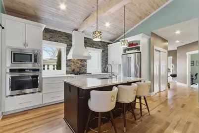 529  Warren St, Lake Geneva, WI 53147 - Photo 7