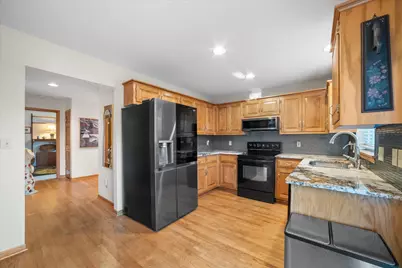 1914 E Sunset Dr, Waukesha, WI 53189 - Photo 13