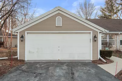 1914 E Sunset Dr, Waukesha, WI 53189 - Photo 27