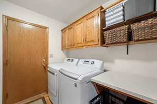 1914 E Sunset Dr, Waukesha, WI 53189 - Photo 23