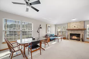 1914 E Sunset Dr, Waukesha, WI 53189 - Photo 7