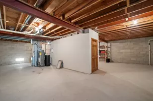 1914 E Sunset Dr, Waukesha, WI 53189 - Photo 25