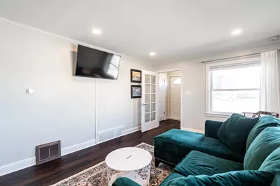 3200 S Chase Ave, Milwaukee, WI 53207 - Photo 3