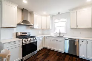 3200 S Chase Ave, Milwaukee, WI 53207 - Photo 1