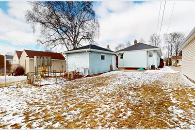 1525  George St, Manitowoc, WI 54220 - Photo 25