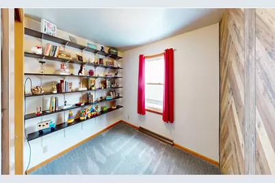 1525  George St, Manitowoc, WI 54220 - Photo 13