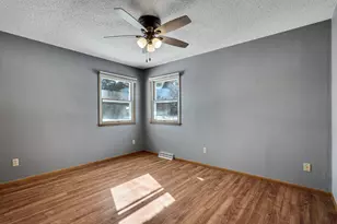 2631 Lakeshore Dr, Campbell, WI 54603 - Photo 15