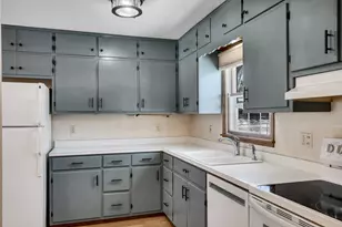 2631 Lakeshore Dr, Campbell, WI 54603 - Photo 13