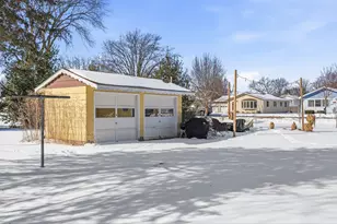 2631 Lakeshore Dr, Campbell, WI 54603 - Photo 29