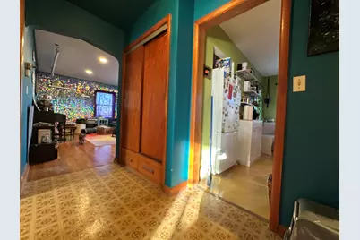 8651 N 68th St, Milwaukee, WI 53223 - Photo 11