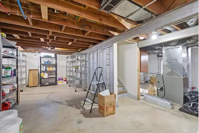 2846 N 81st St, Milwaukee, WI 53222 - Photo 25